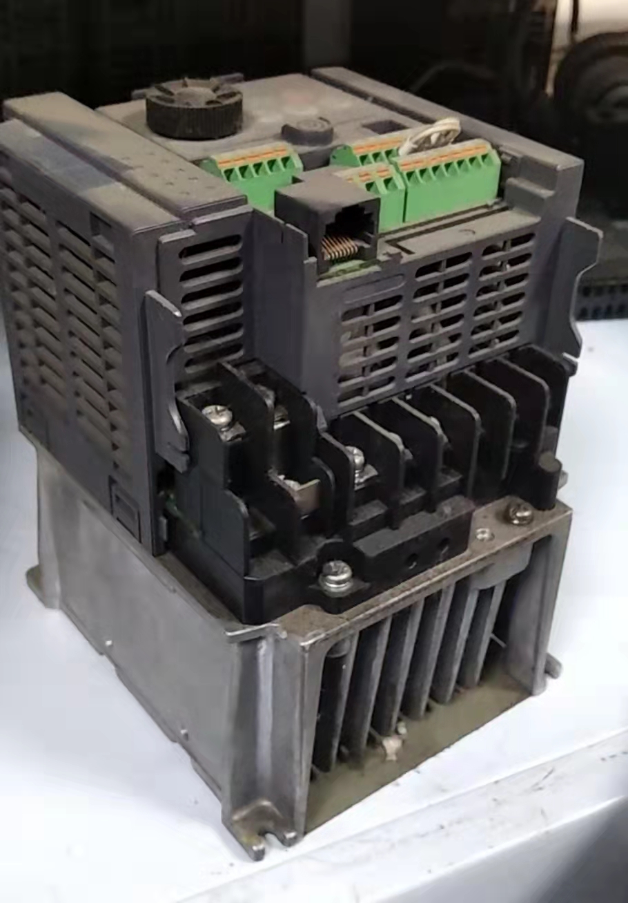 富士變頻器維修技術(shù)要點 富士變頻器維修技術(shù)要點